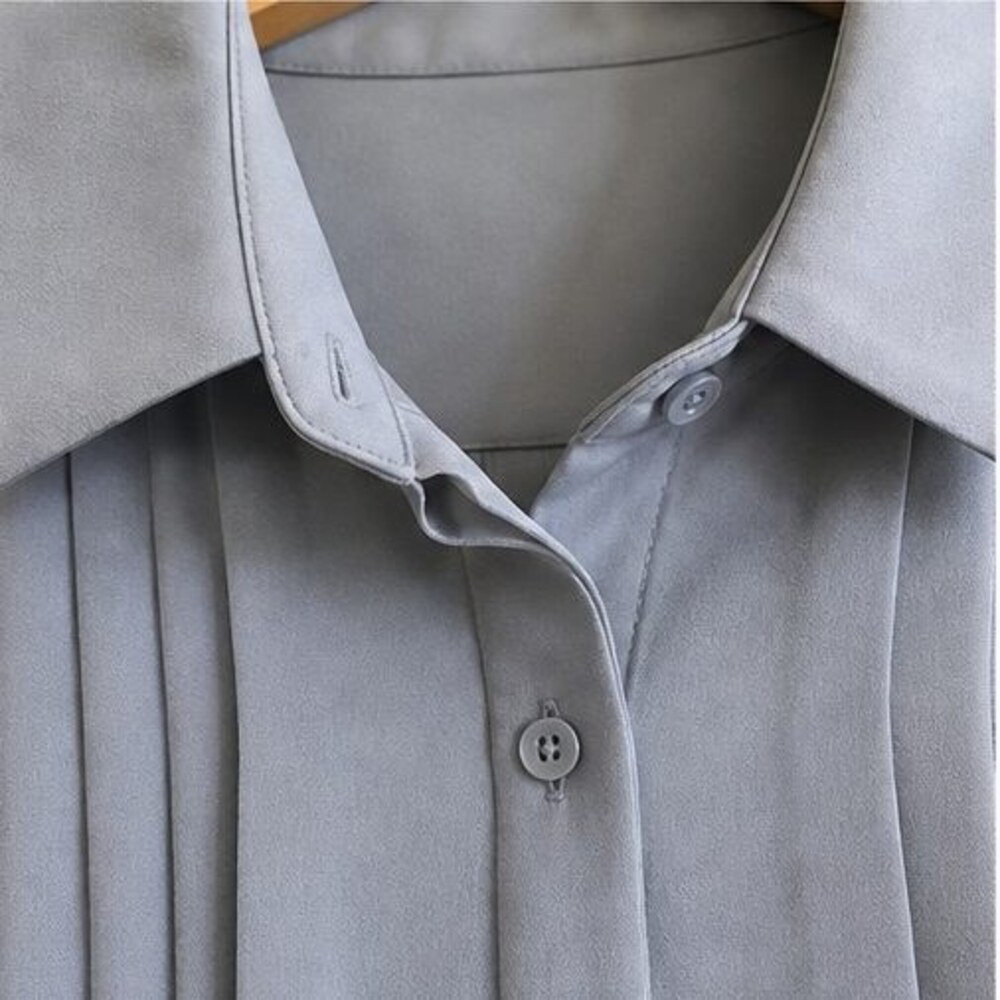 Gray Button Blouse - Picture 4 of 6